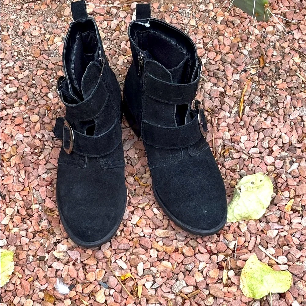 Anne Klein Buckle Suede Leather Chelsea Ankle Boots Black Size 8